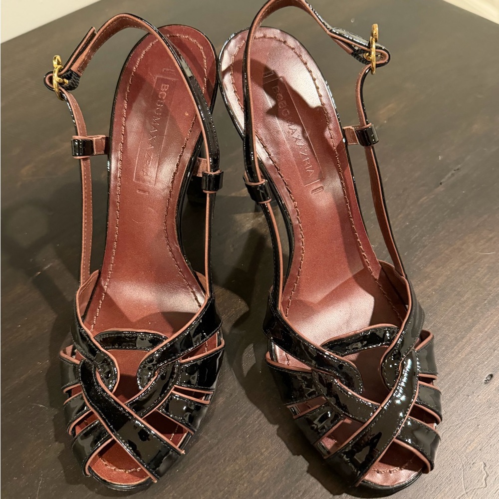 BCBG only worn once 7.5 Elegant Black and Brown Women's Sandal sling back heels